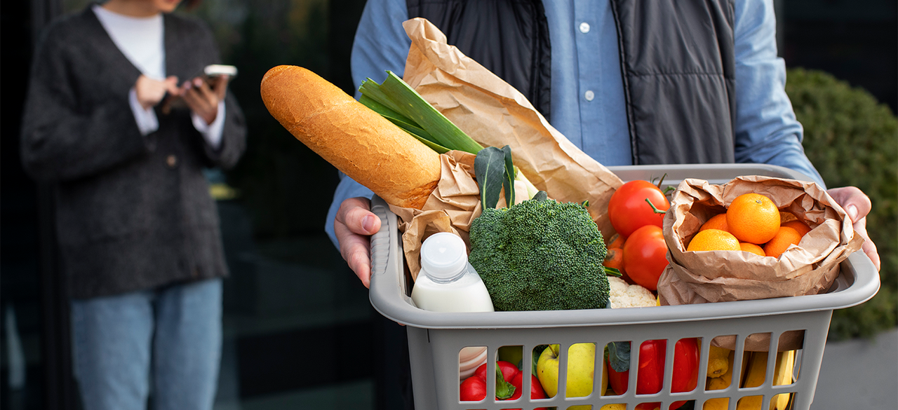 Икра, мясо, птица: какой продукт удивит стоимостью сильнее всех в декабре?